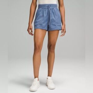 New Lululemon Dance Studio High-Rise Shorts 3.5" Oasis Blue Size 4 NWT